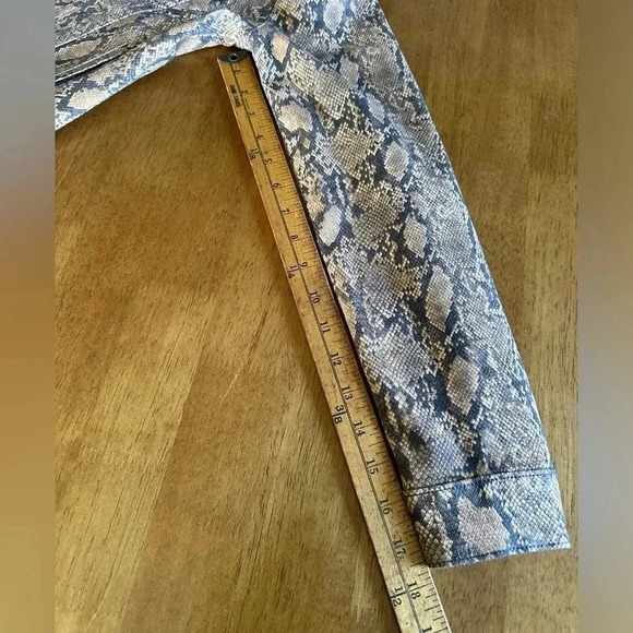 FRAME Jean Jacket Animal Print Coated Python Denim Jacket, Size XS - Picture 7 of 11